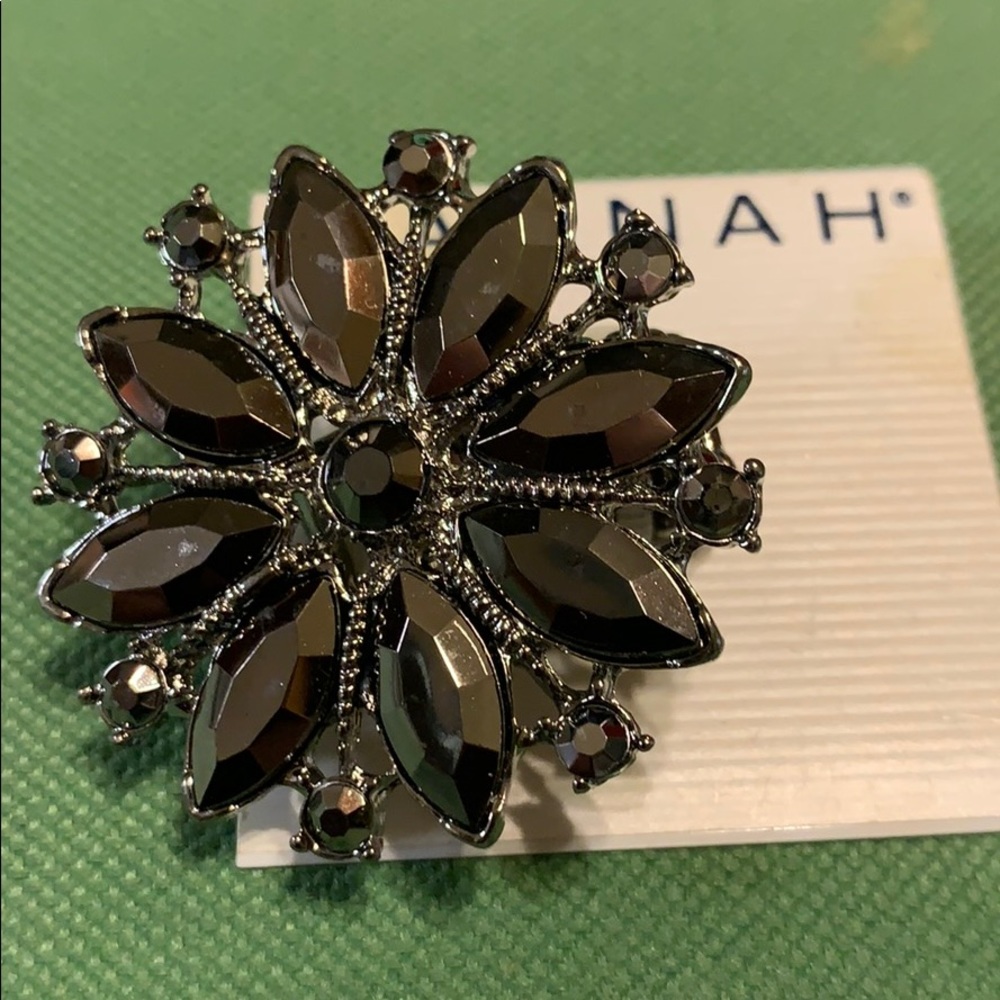 Hannah Gray and Silver Floral Ring